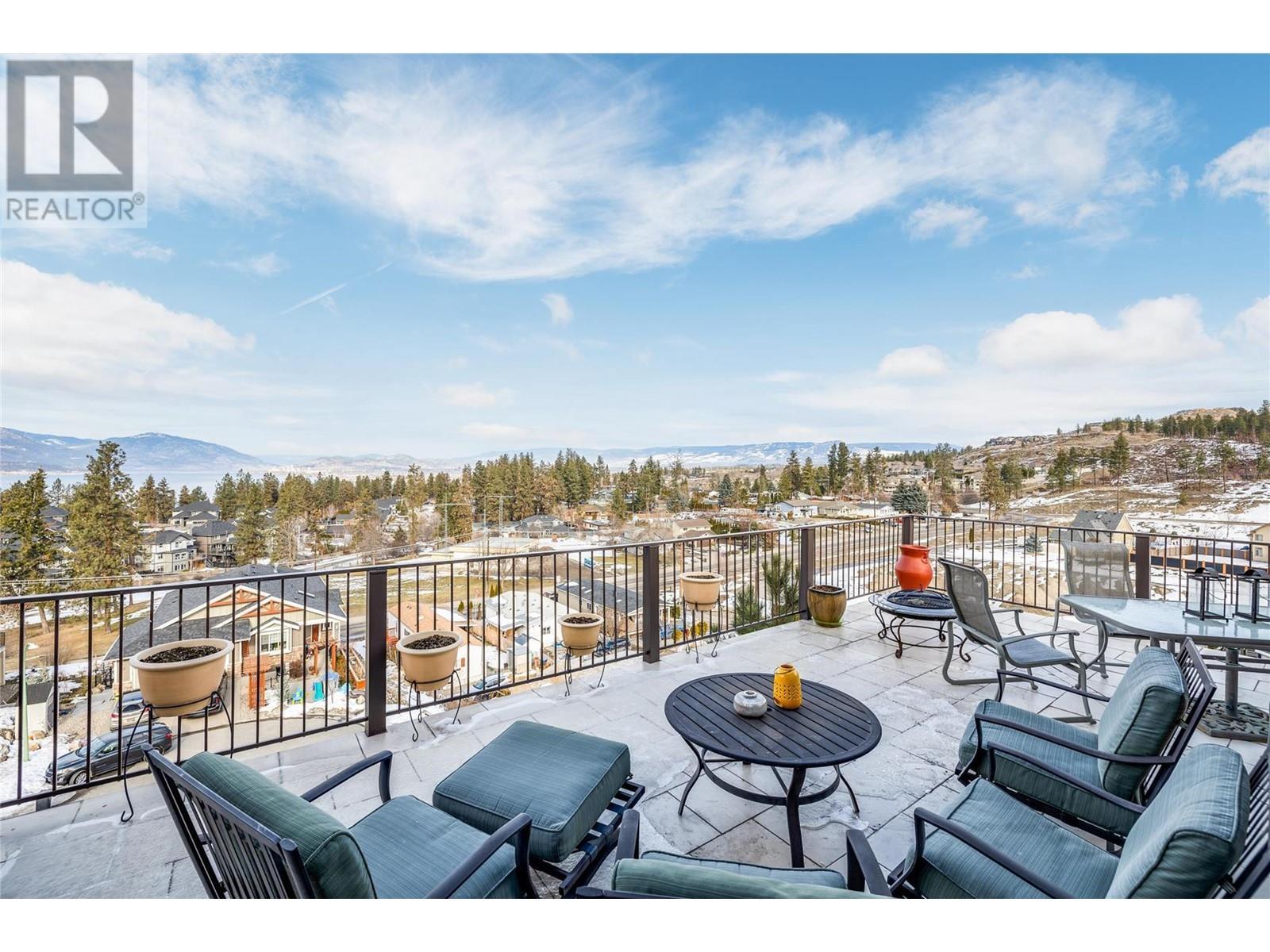 375 Trumpeter Court. Kelowna, British Columbia