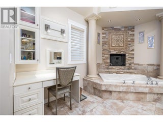 375 Trumpeter Court. Kelowna, British Columbia