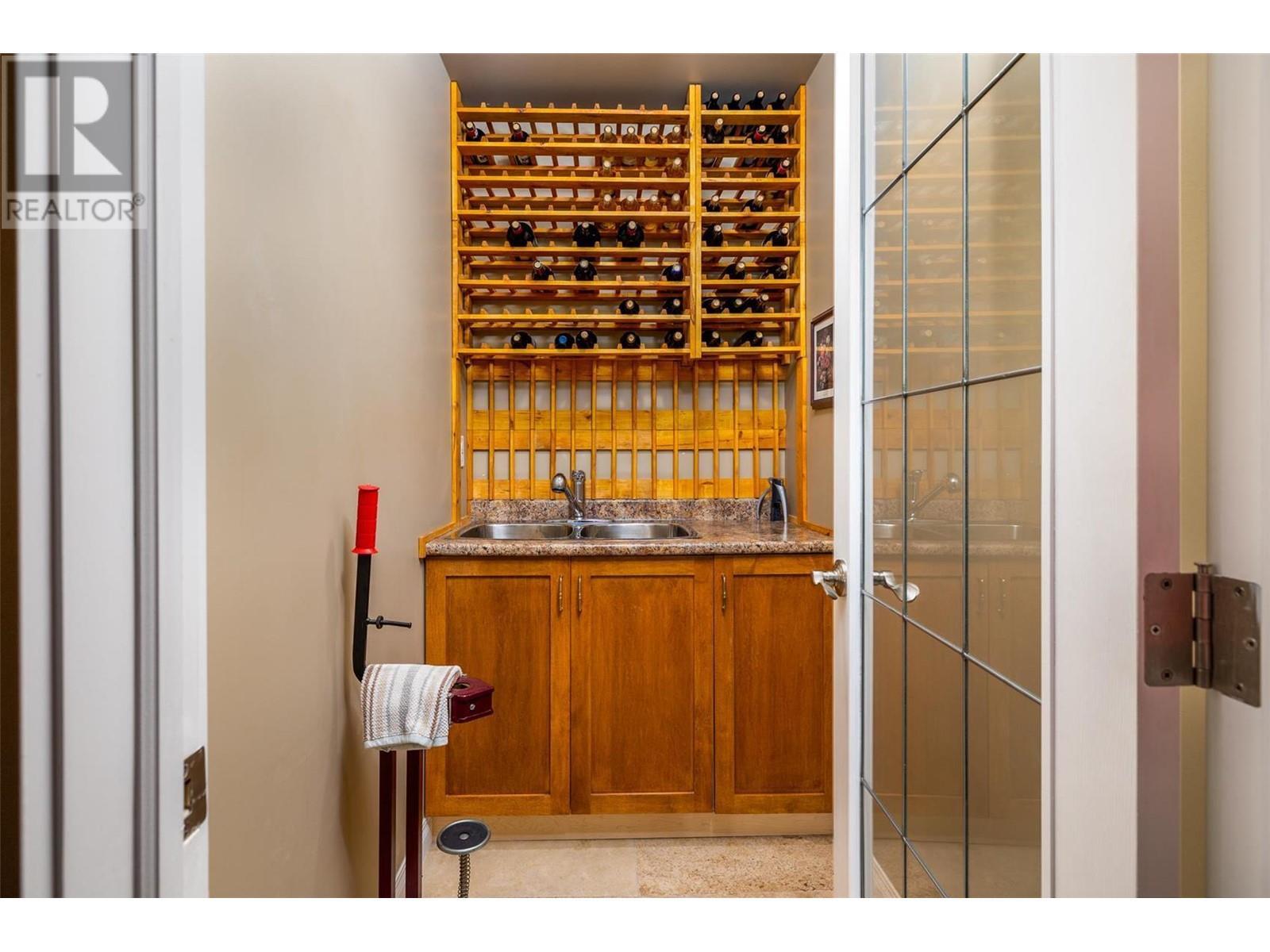 375 Trumpeter Court. Kelowna, British Columbia