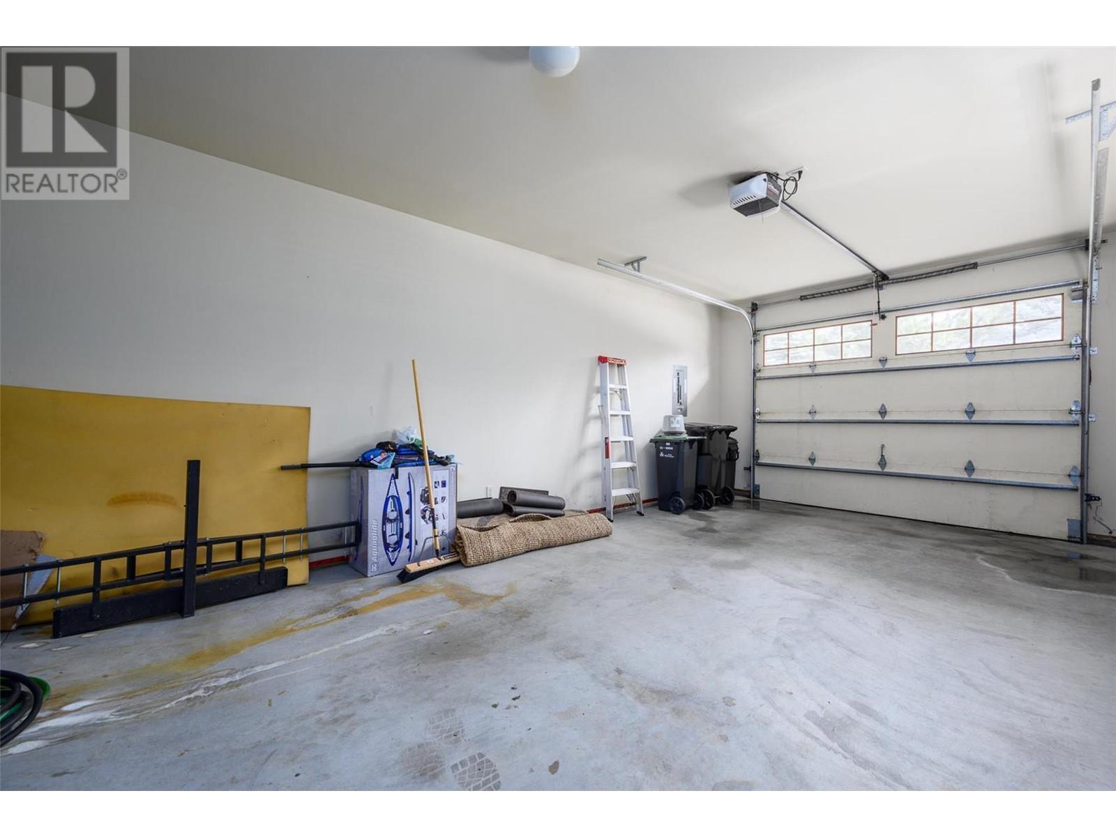 27 Birdie Lake Drive Unit# 4. Vernon, British Columbia