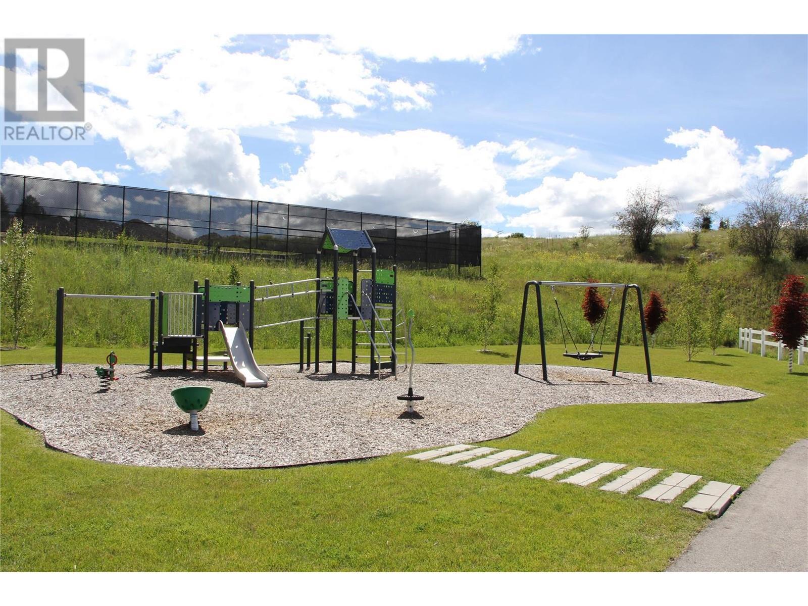 27 Birdie Lake Drive Unit# 4. Vernon, British Columbia