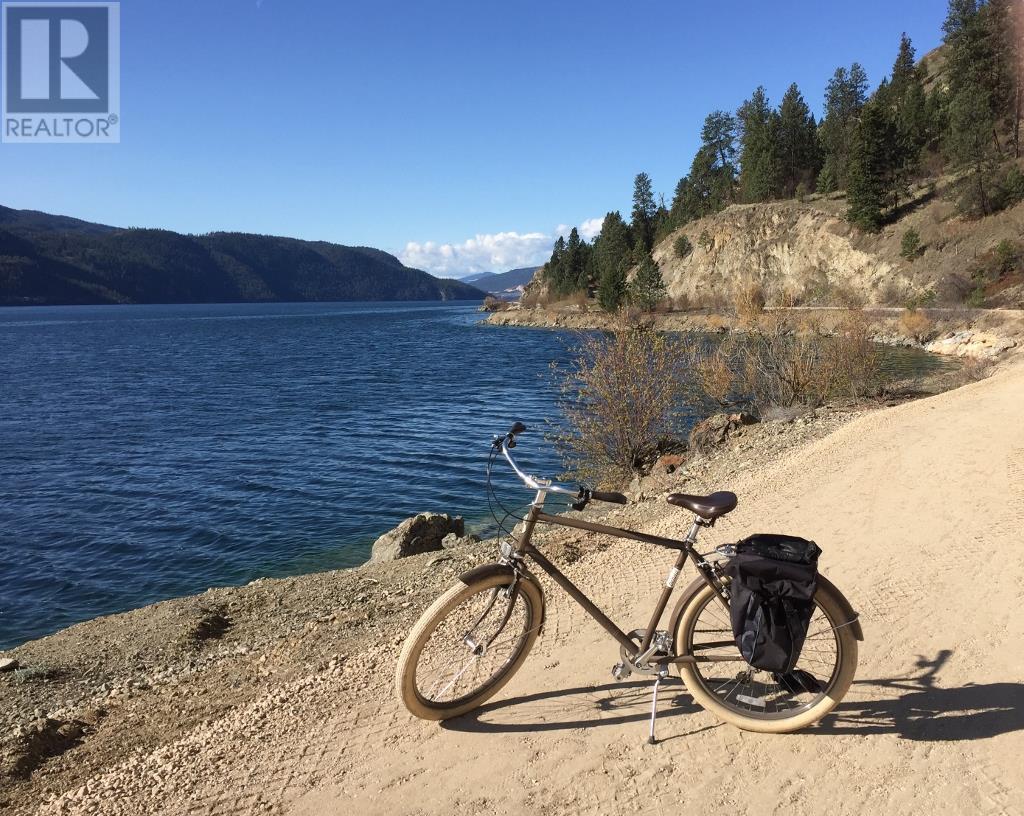 27 Birdie Lake Drive Unit# 4. Vernon, British Columbia