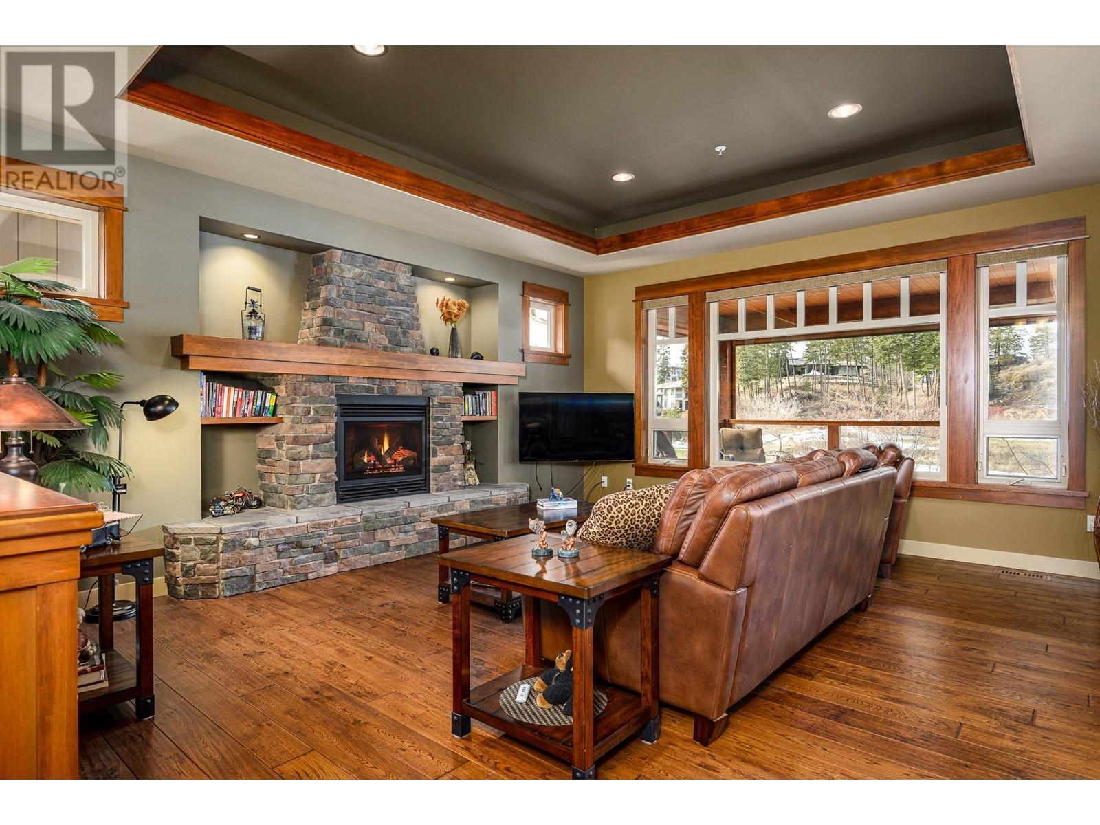 27 Birdie Lake Drive Unit# 4. Vernon, British Columbia