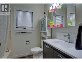 3411 18 Avenue Unit# A&b. Vernon, British Columbia