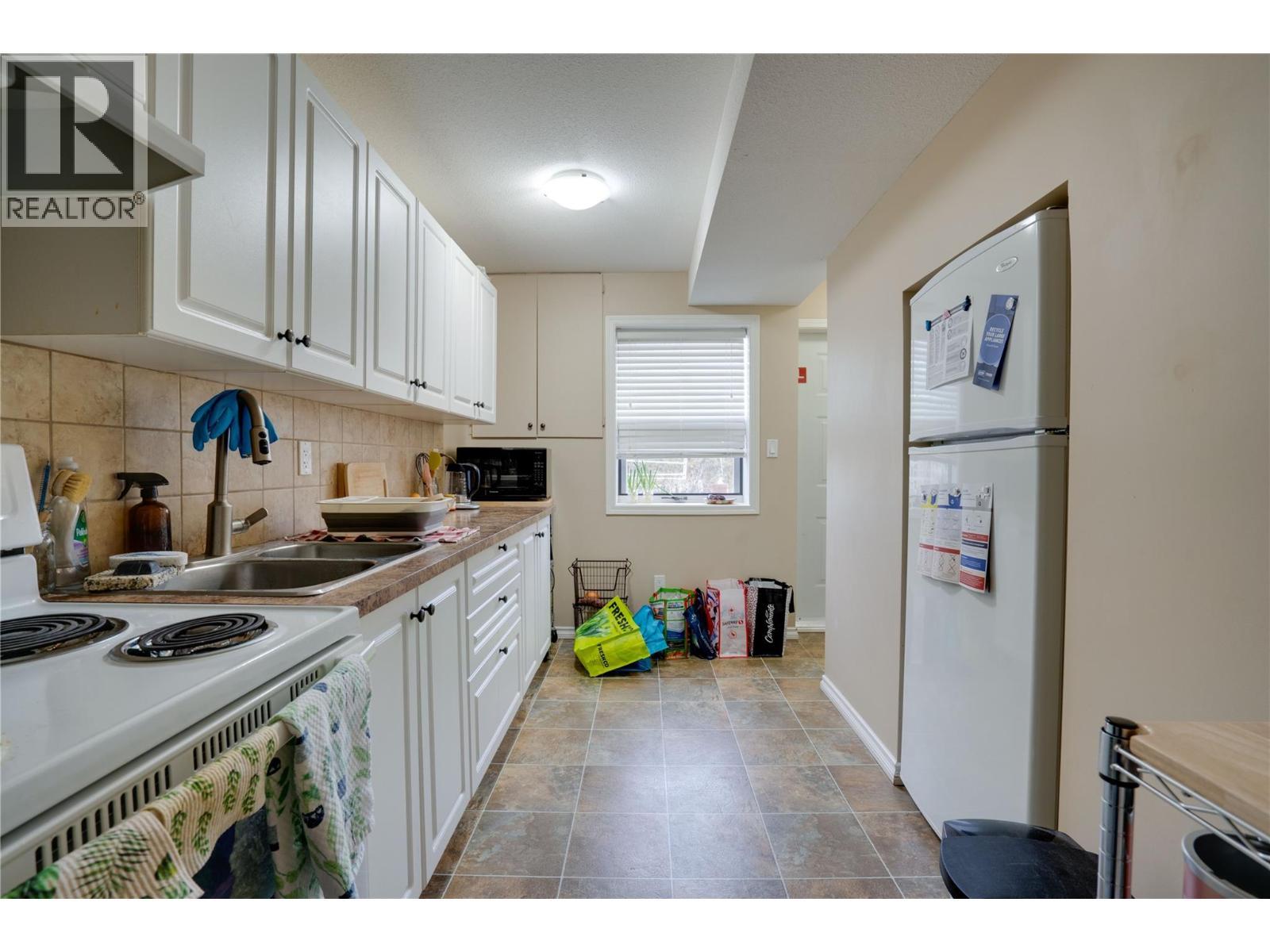 3411 18 Avenue Unit# A&b. Vernon, British Columbia