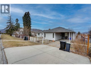 3411 18 Avenue Unit# A&b. Vernon, British Columbia