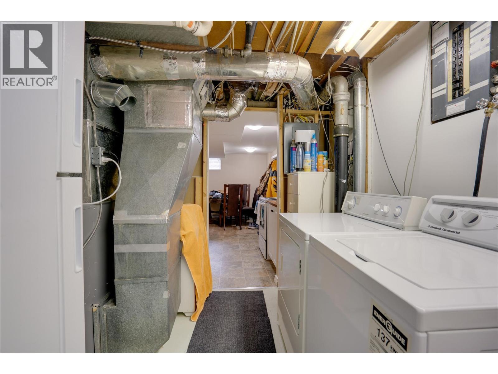 3411 18 Avenue Unit# A&b. Vernon, British Columbia