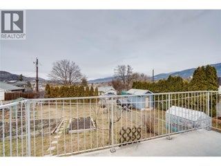 3411 18 Avenue Unit# A&b. Vernon, British Columbia