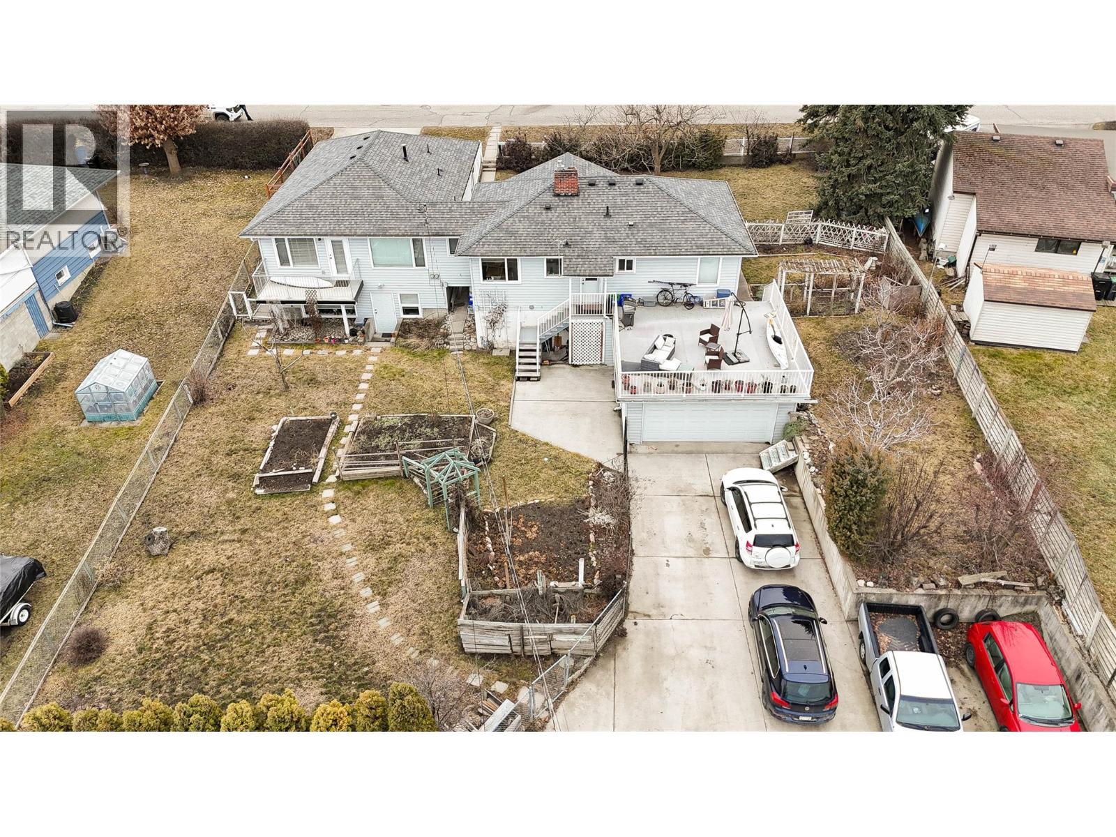 3411 18 Avenue Unit# A&b. Vernon, British Columbia