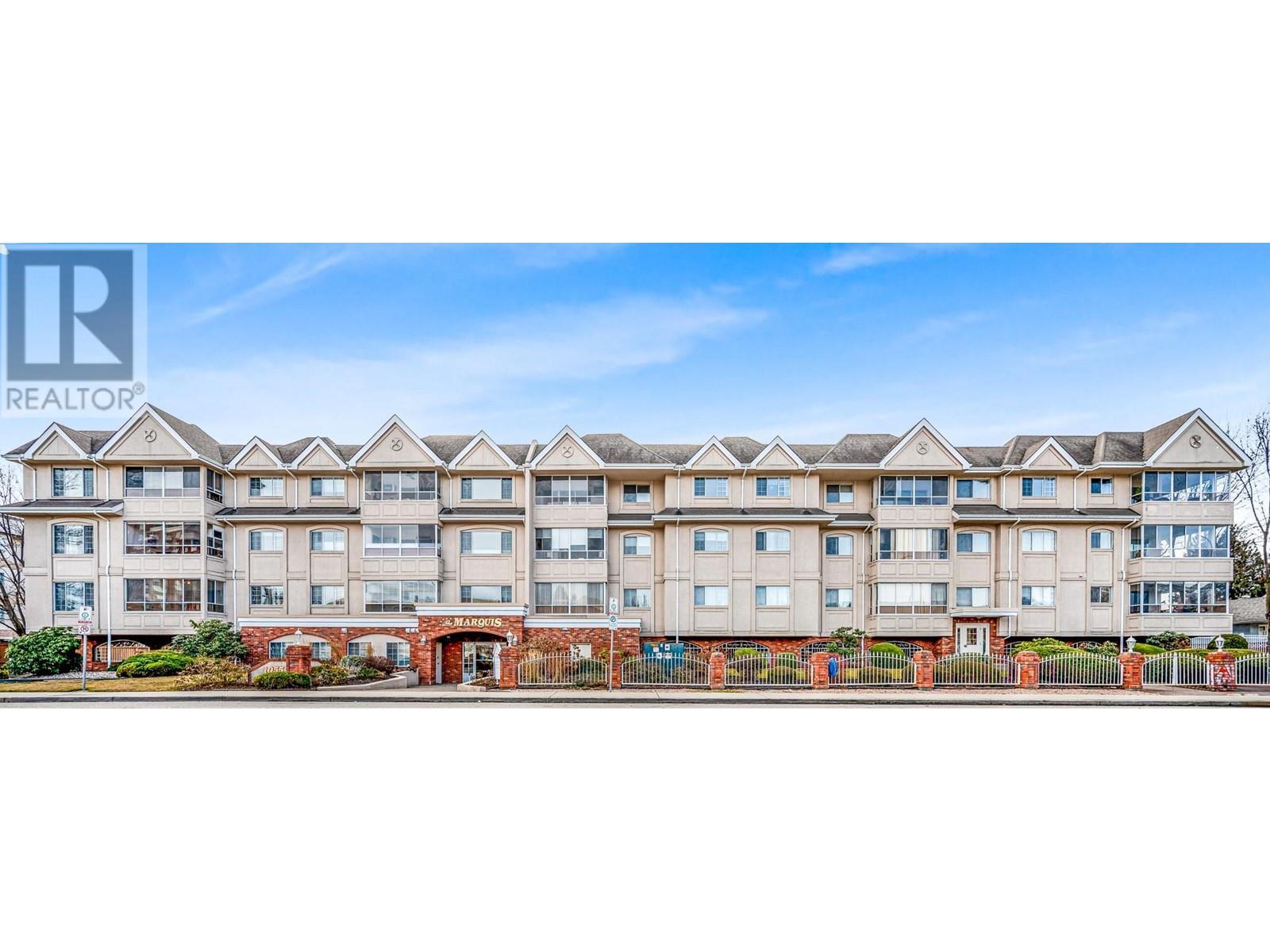 1055 Lawrence Avenue Unit# 102. Kelowna, British Columbia