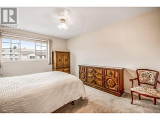 1055 Lawrence Avenue Unit# 102. Kelowna, British Columbia