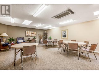 1055 Lawrence Avenue Unit# 102. Kelowna, British Columbia