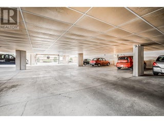 1055 Lawrence Avenue Unit# 102. Kelowna, British Columbia