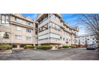 1055 Lawrence Avenue Unit# 102. Kelowna, British Columbia