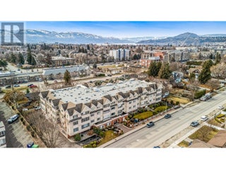 1055 Lawrence Avenue Unit# 102. Kelowna, British Columbia