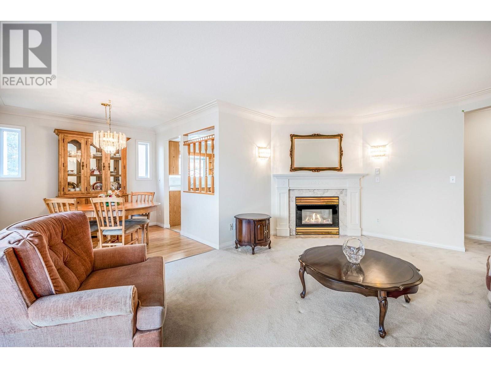 1055 Lawrence Avenue Unit# 102. Kelowna, British Columbia