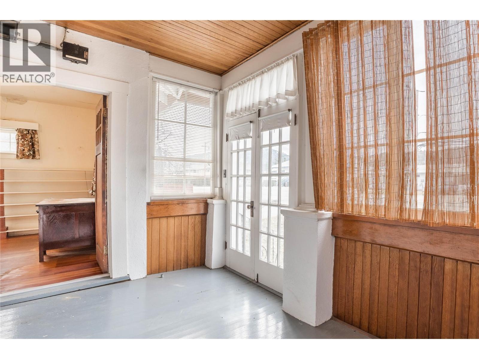 14207 Victoria Road N. Summerland, British Columbia