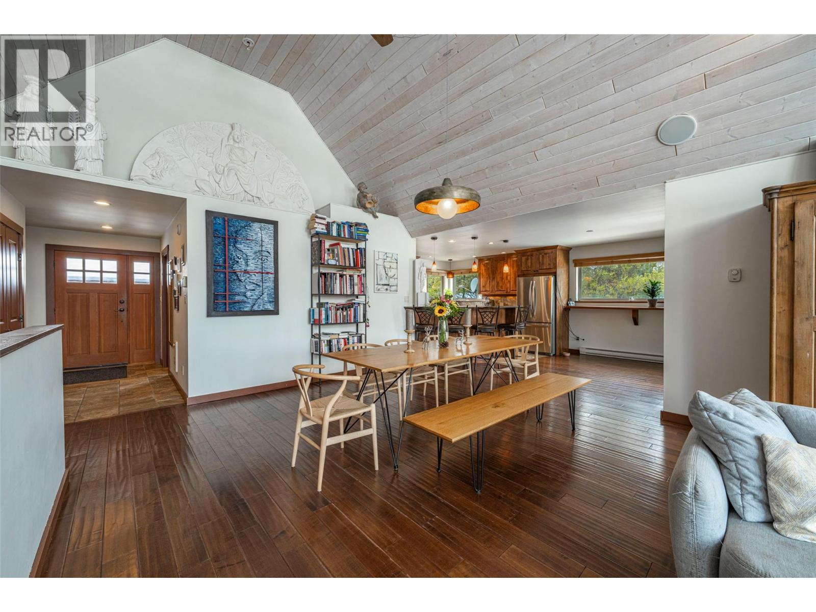 1433 Sugar Lake Road. Cherryville, British Columbia