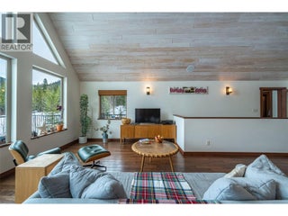 1433 Sugar Lake Road. Cherryville, British Columbia