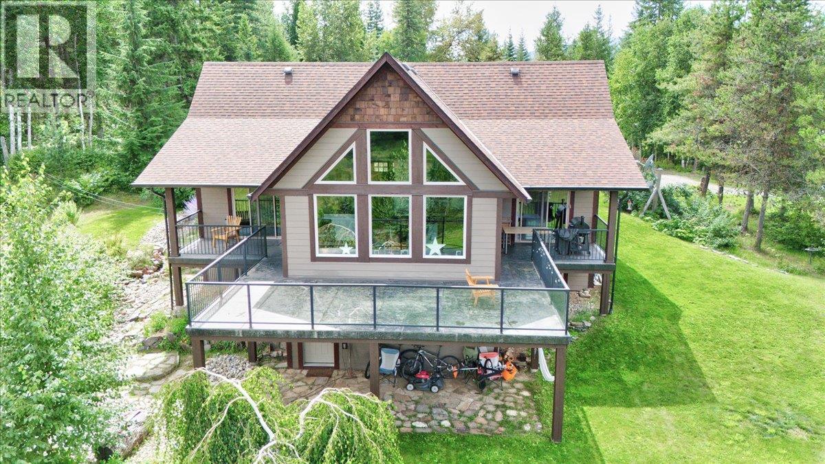 1433 Sugar Lake Road. Cherryville, British Columbia