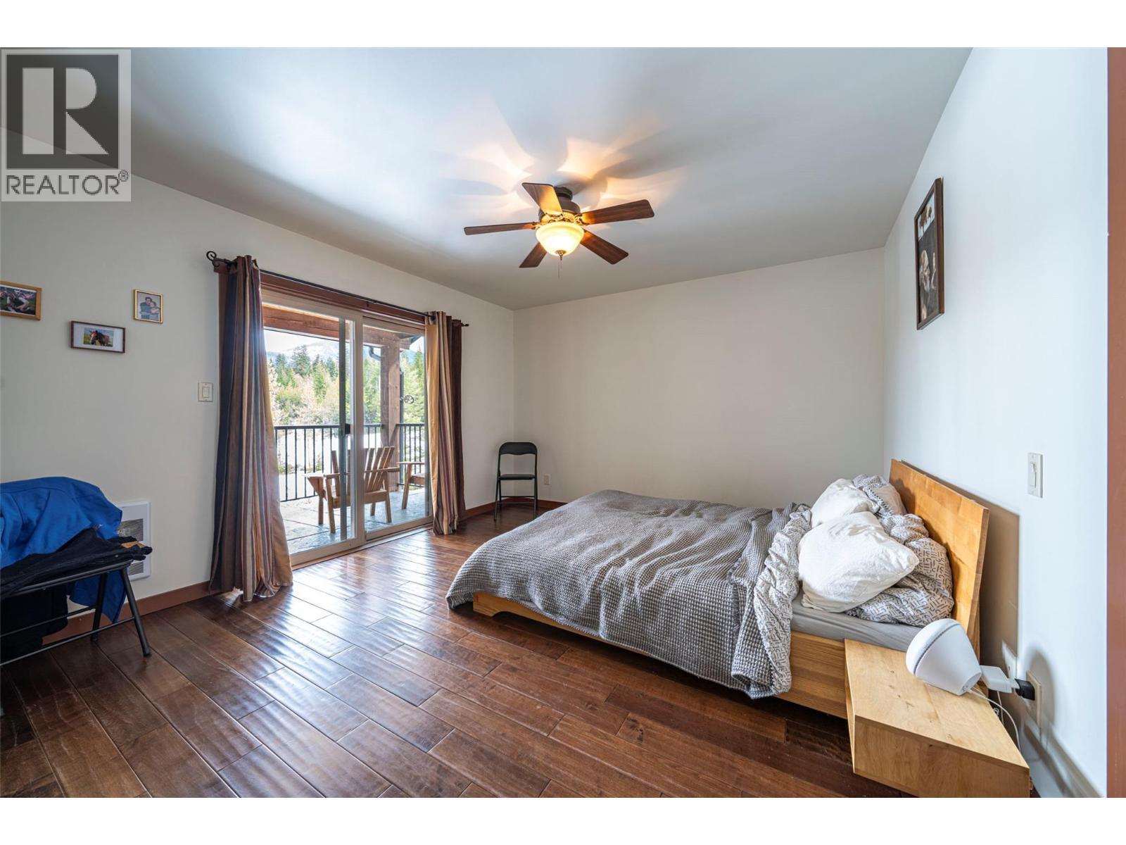 1433 Sugar Lake Road. Cherryville, British Columbia