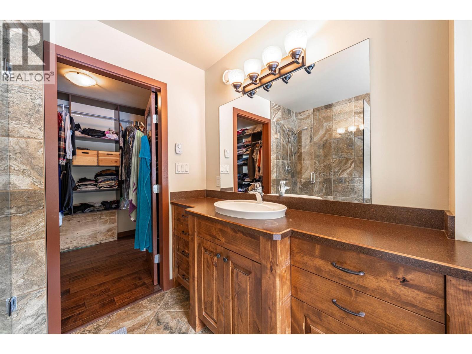 1433 Sugar Lake Road. Cherryville, British Columbia