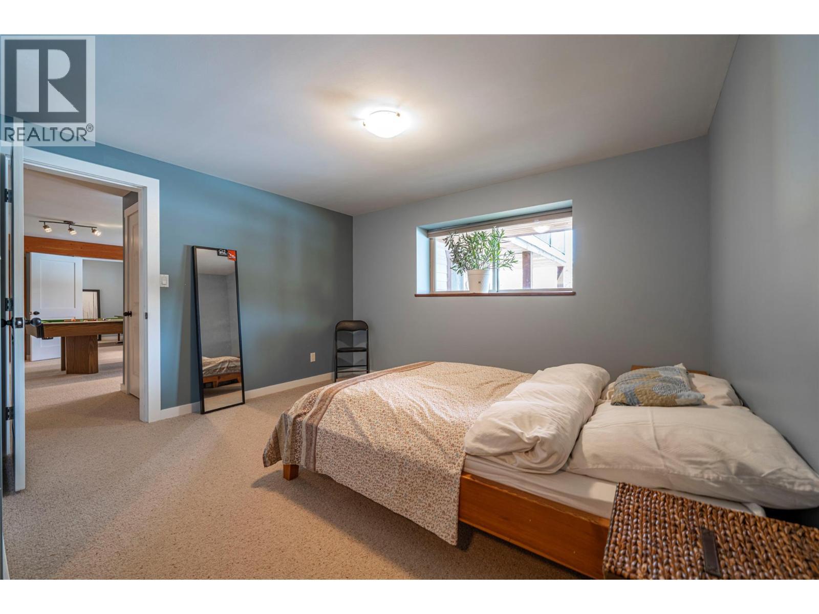 1433 Sugar Lake Road. Cherryville, British Columbia