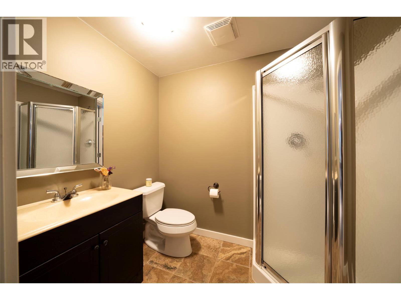 1433 Sugar Lake Road. Cherryville, British Columbia