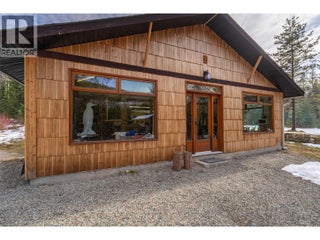1433 Sugar Lake Road. Cherryville, British Columbia
