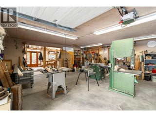 1433 Sugar Lake Road. Cherryville, British Columbia