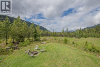 1433 Sugar Lake Road. Cherryville, British Columbia