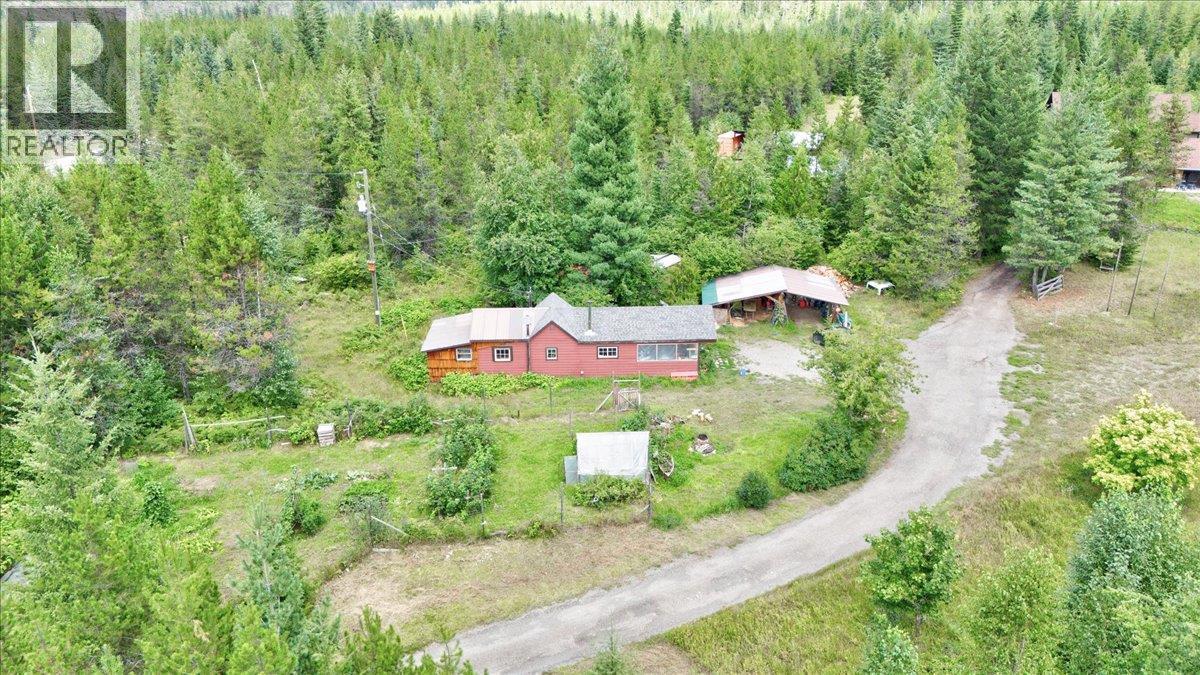 1433 Sugar Lake Road. Cherryville, British Columbia