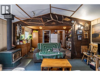 1433 Sugar Lake Road. Cherryville, British Columbia