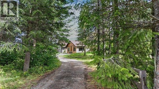 1433 Sugar Lake Road. Cherryville, British Columbia