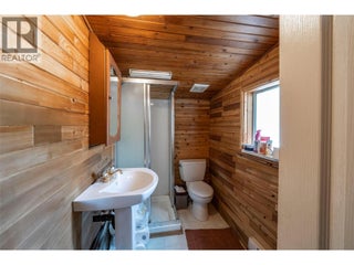 1433 Sugar Lake Road. Cherryville, British Columbia