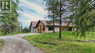 1433 Sugar Lake Road. Cherryville, British Columbia