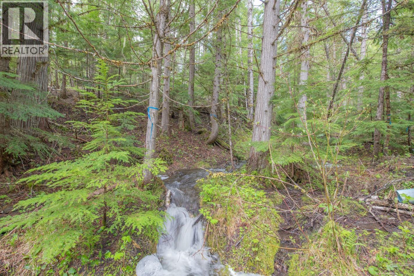 1433 Sugar Lake Road. Cherryville, British Columbia