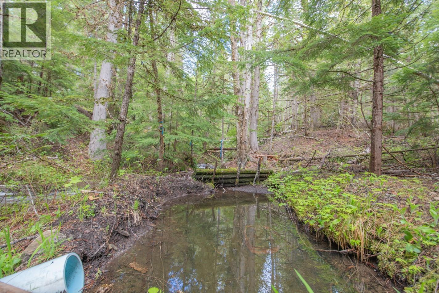 1433 Sugar Lake Road. Cherryville, British Columbia