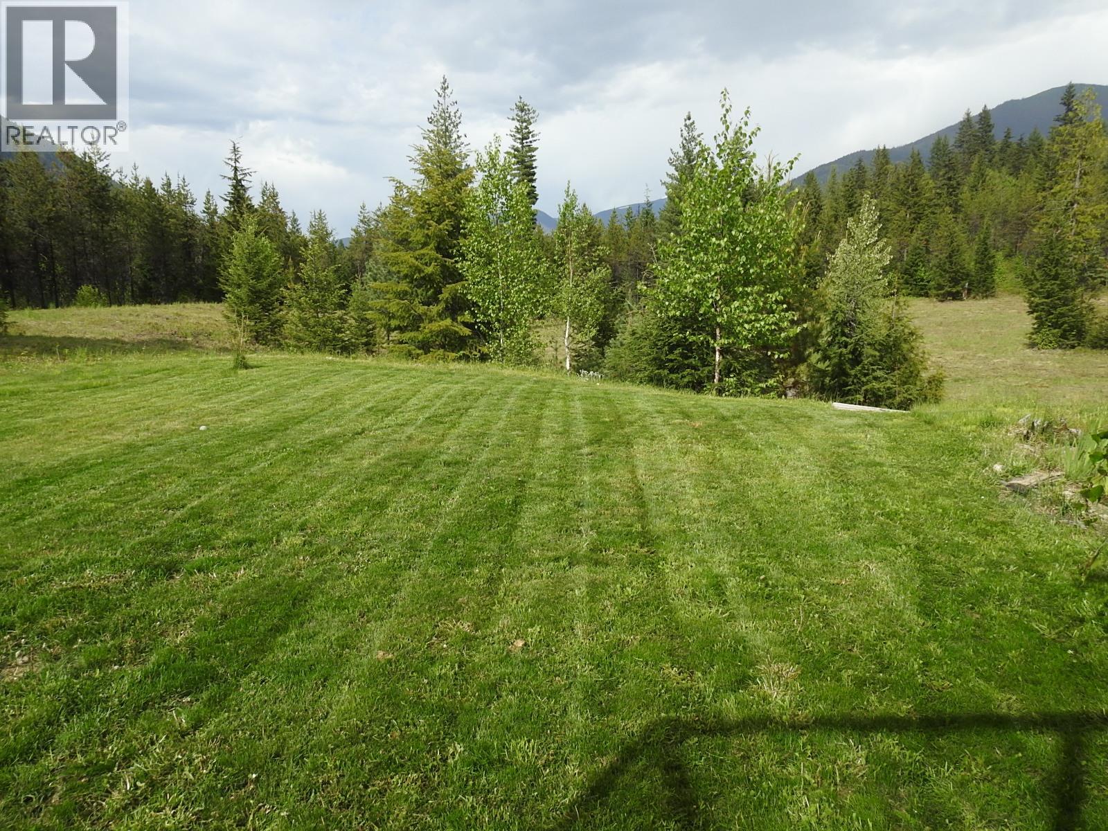 1433 Sugar Lake Road. Cherryville, British Columbia