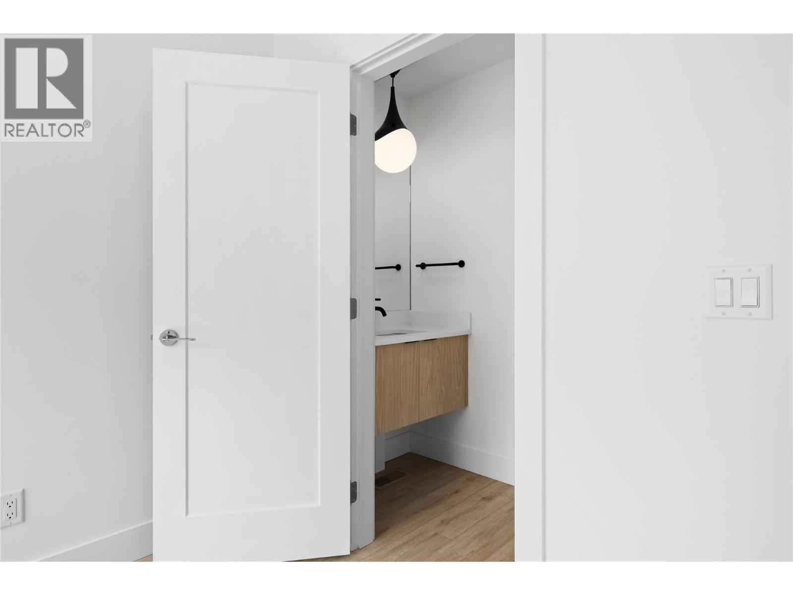 1455 Cara Glen Court Unit# 130. Kelowna, British Columbia