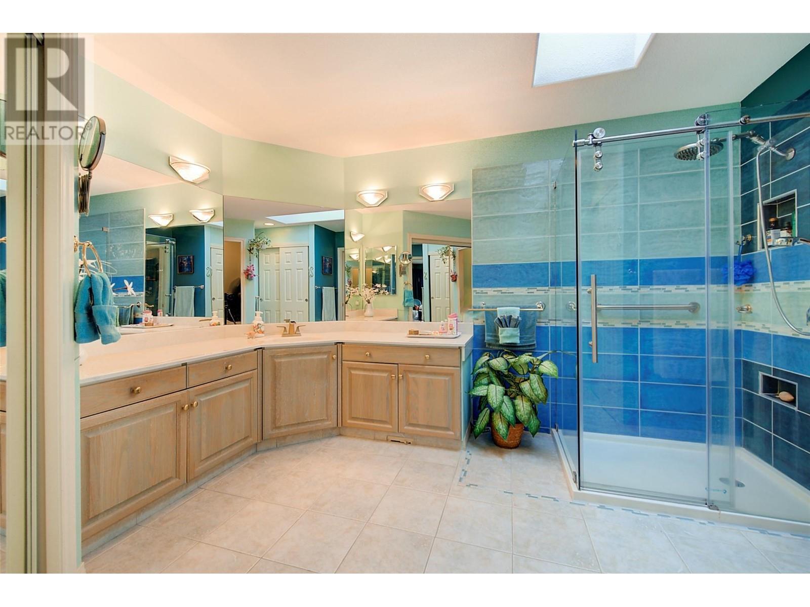 4074 Gellatly Road Unit# 126. West Kelowna, British Columbia