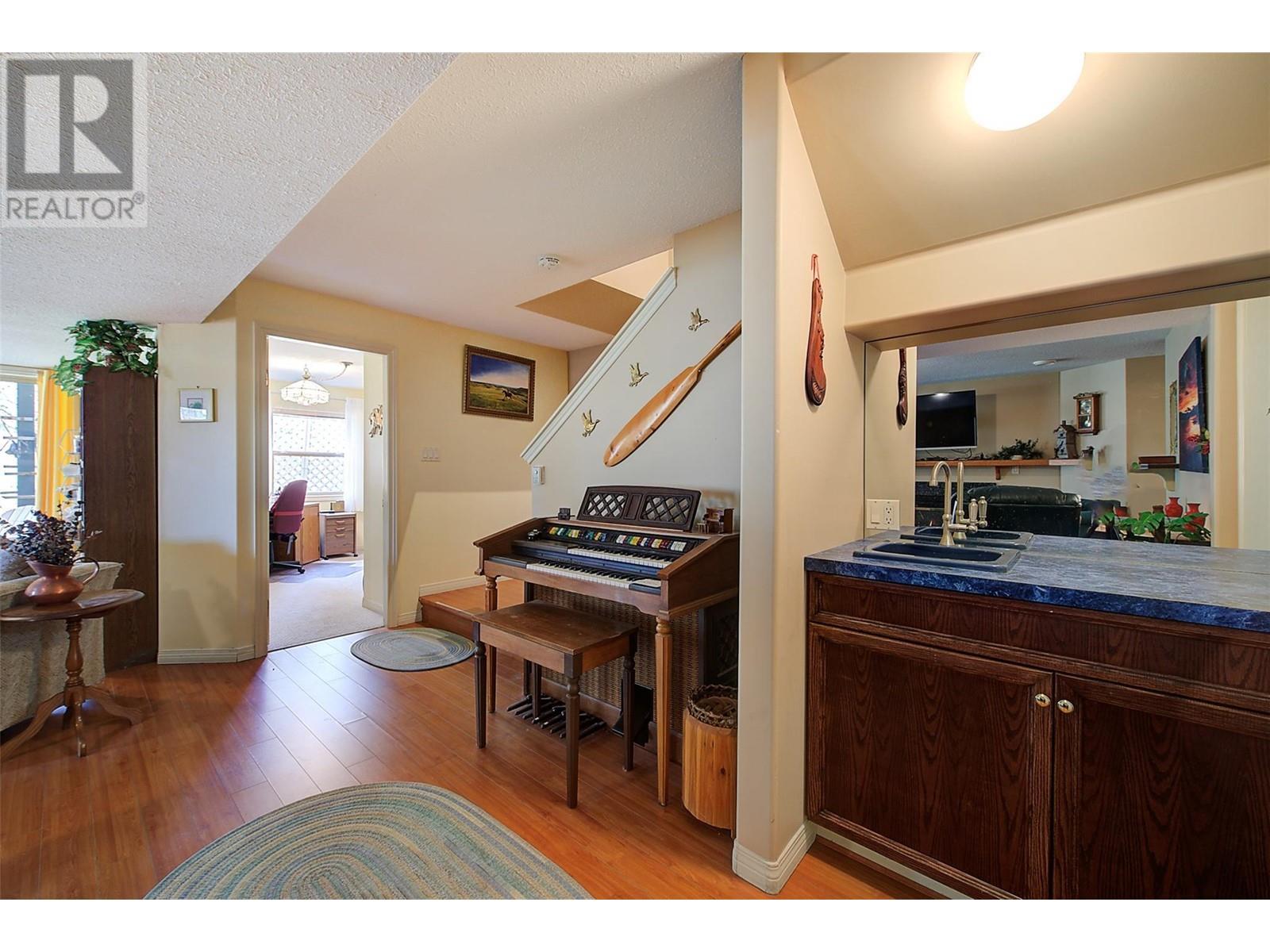 4074 Gellatly Road Unit# 126. West Kelowna, British Columbia