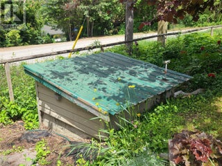 1756 Blind Bay Road. Blind Bay, British Columbia