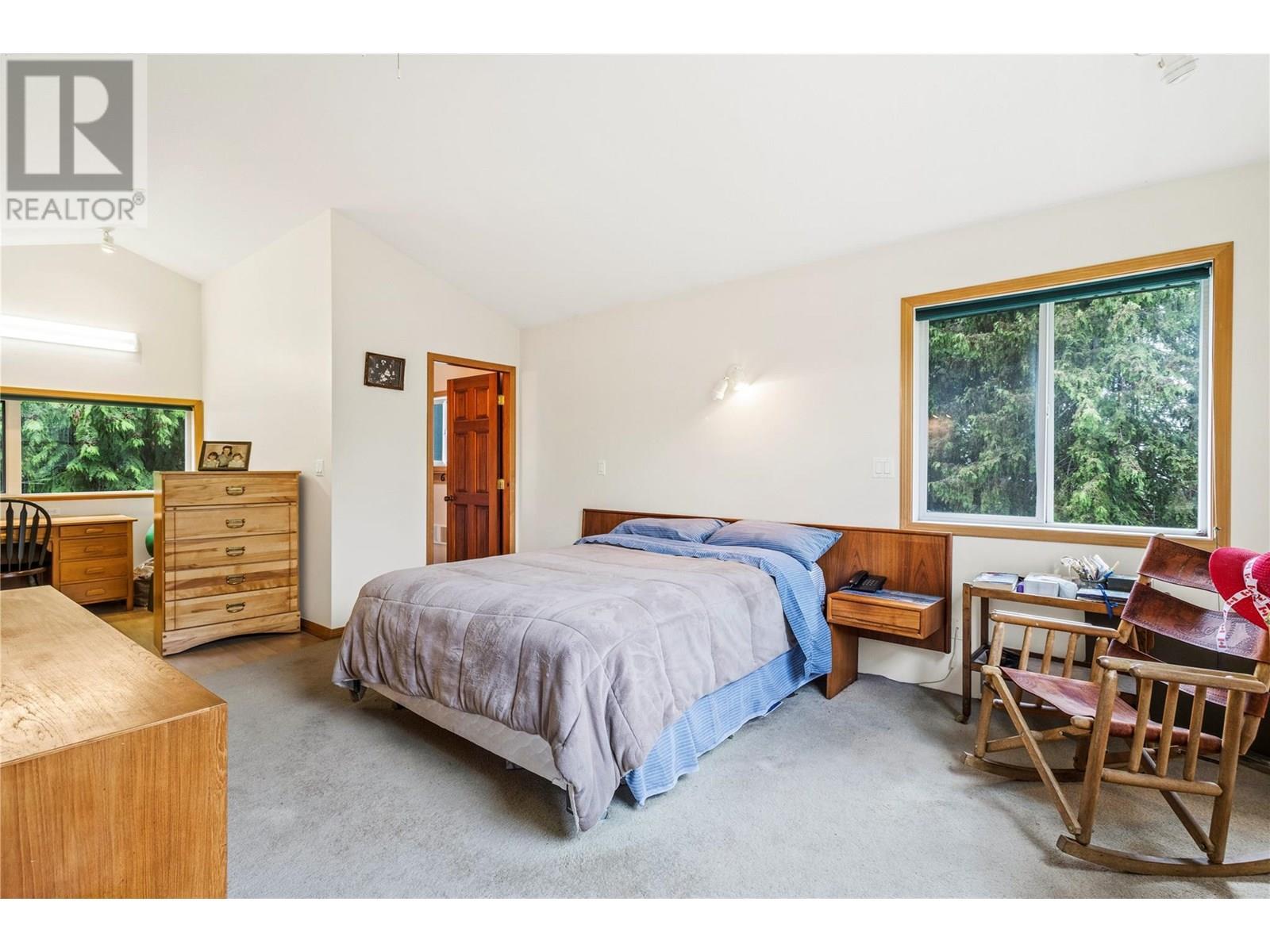 1756 Blind Bay Road. Blind Bay, British Columbia