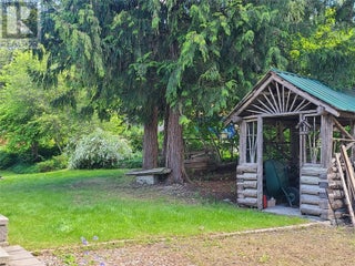 1756 Blind Bay Road. Blind Bay, British Columbia