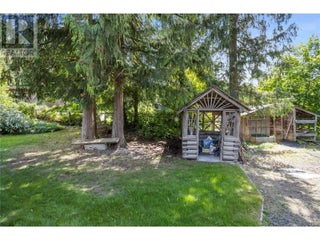 1756 Blind Bay Road. Blind Bay, British Columbia