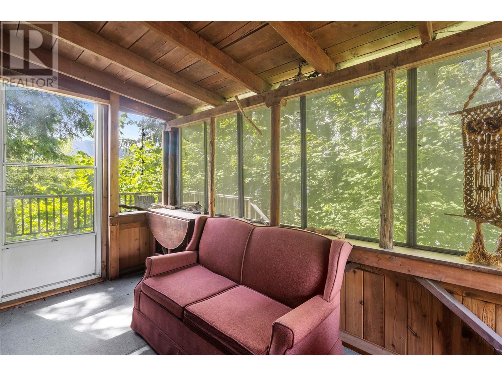 1756 Blind Bay Road. Blind Bay, British Columbia