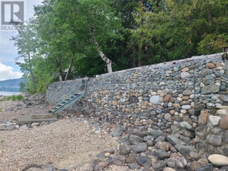 1756 Blind Bay Road. Blind Bay, British Columbia