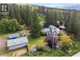 1756 Blind Bay Road. Blind Bay, British Columbia