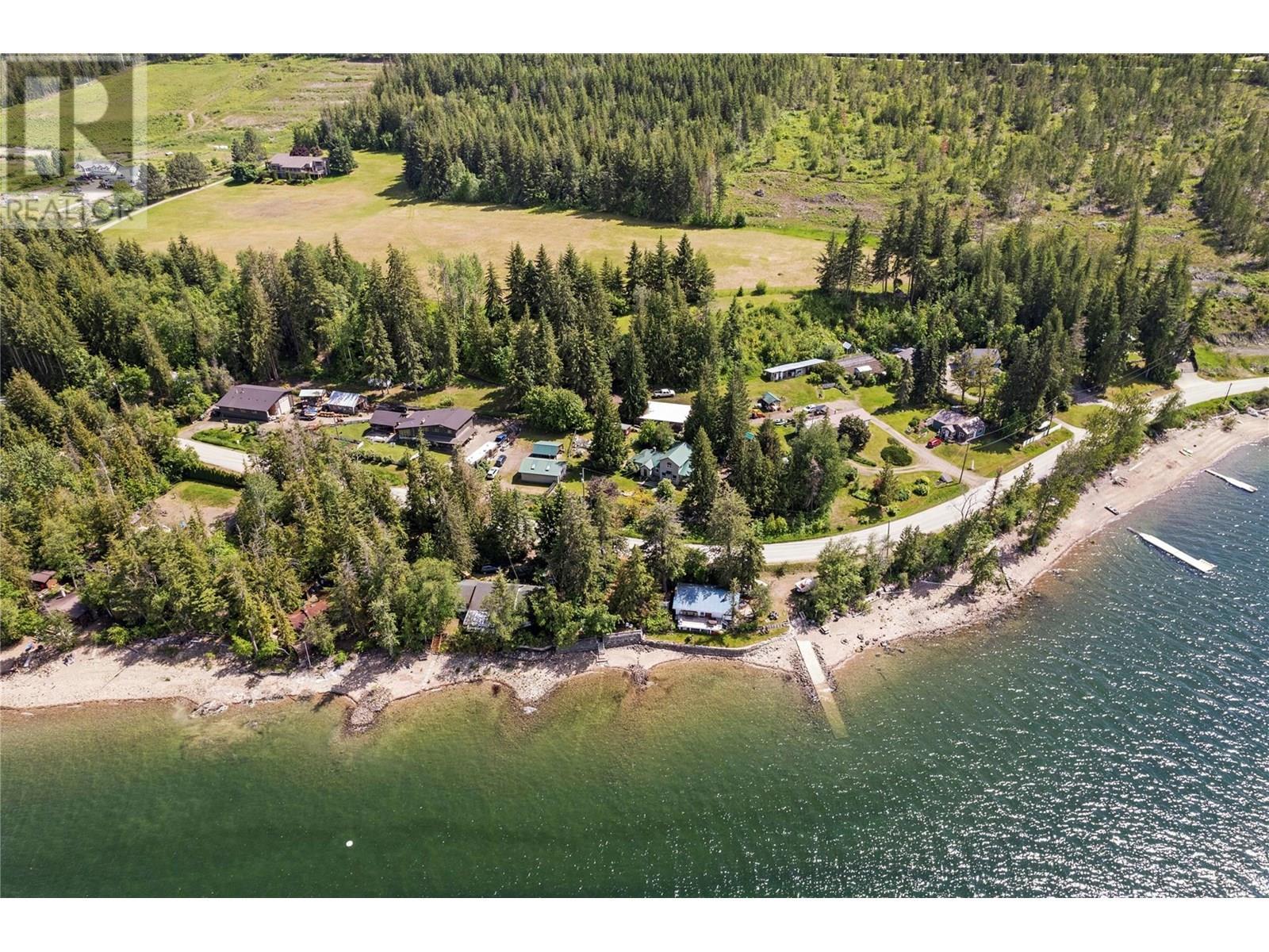 1756 Blind Bay Road. Blind Bay, British Columbia